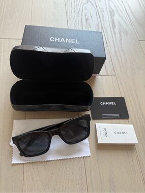 CHANEL Black Square Sunglasses ‘CH5417’